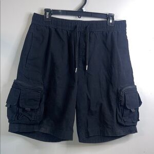 EUC Switch Remarkable Black Cargo Shorts Men’s Shorts size Medium